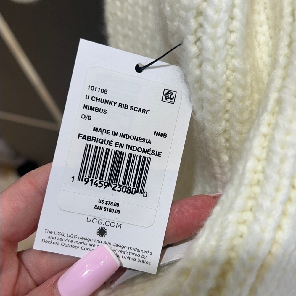 UGG Chunky Rib Scarf - Picture 6 of 6